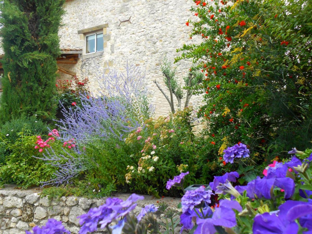 Les Tamaris Bed and Breakfast Castelnau-sur-Gupie Εξωτερικό φωτογραφία